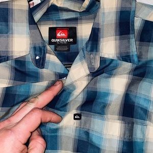 Quicksilver XLarge Short sleeve plaid Surf Shirt